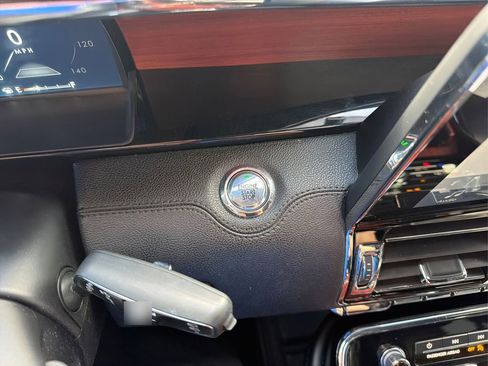 Used 2019 Lincoln Navigator L Reserve AWD/4WD image 29