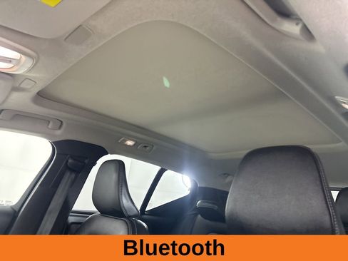 Used 2024 Volvo XC40 B5 Ultimate w/ Protection Package Premier image 10