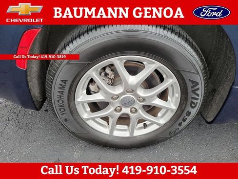 Used 2023 Chrysler Pacifica Touring-L image 30