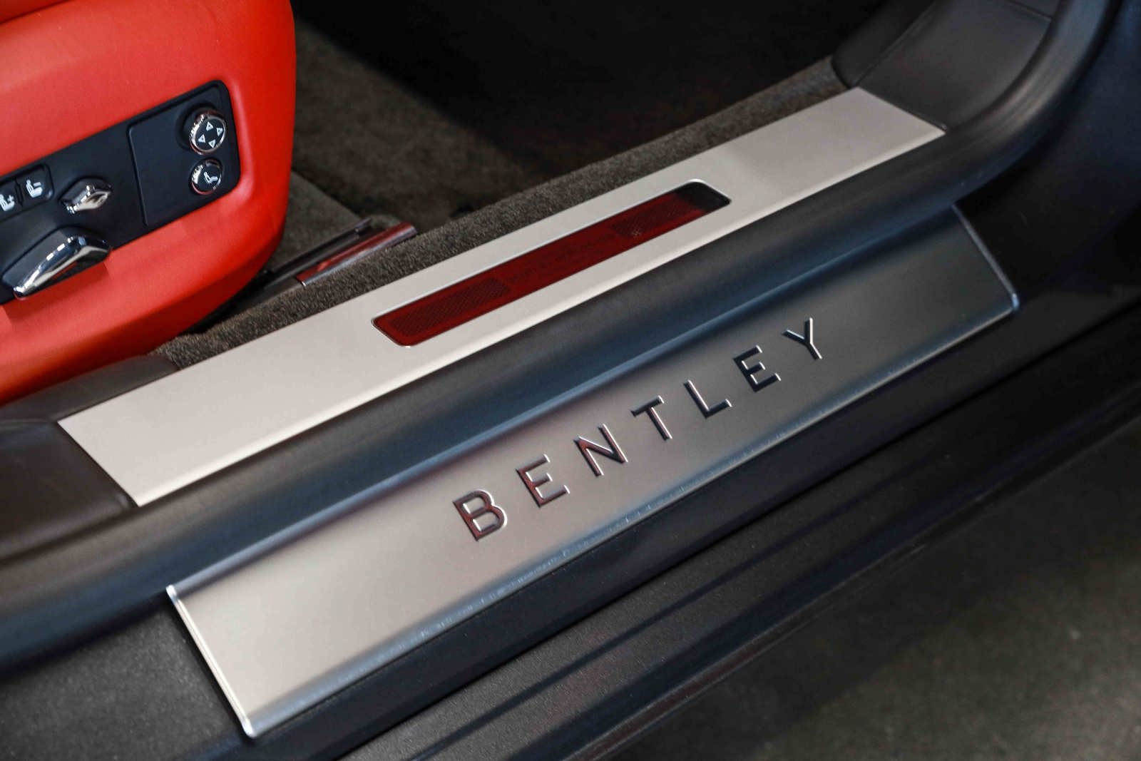 Used 2021 Bentley Flying Spur W12 AWD/4WD image 34