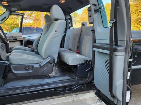 Used 2015 Ford F250 XL w/ Power Equipment Group image 25