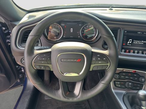 Used 2017 Dodge Challenger R/T Scat Pack RWD image 10