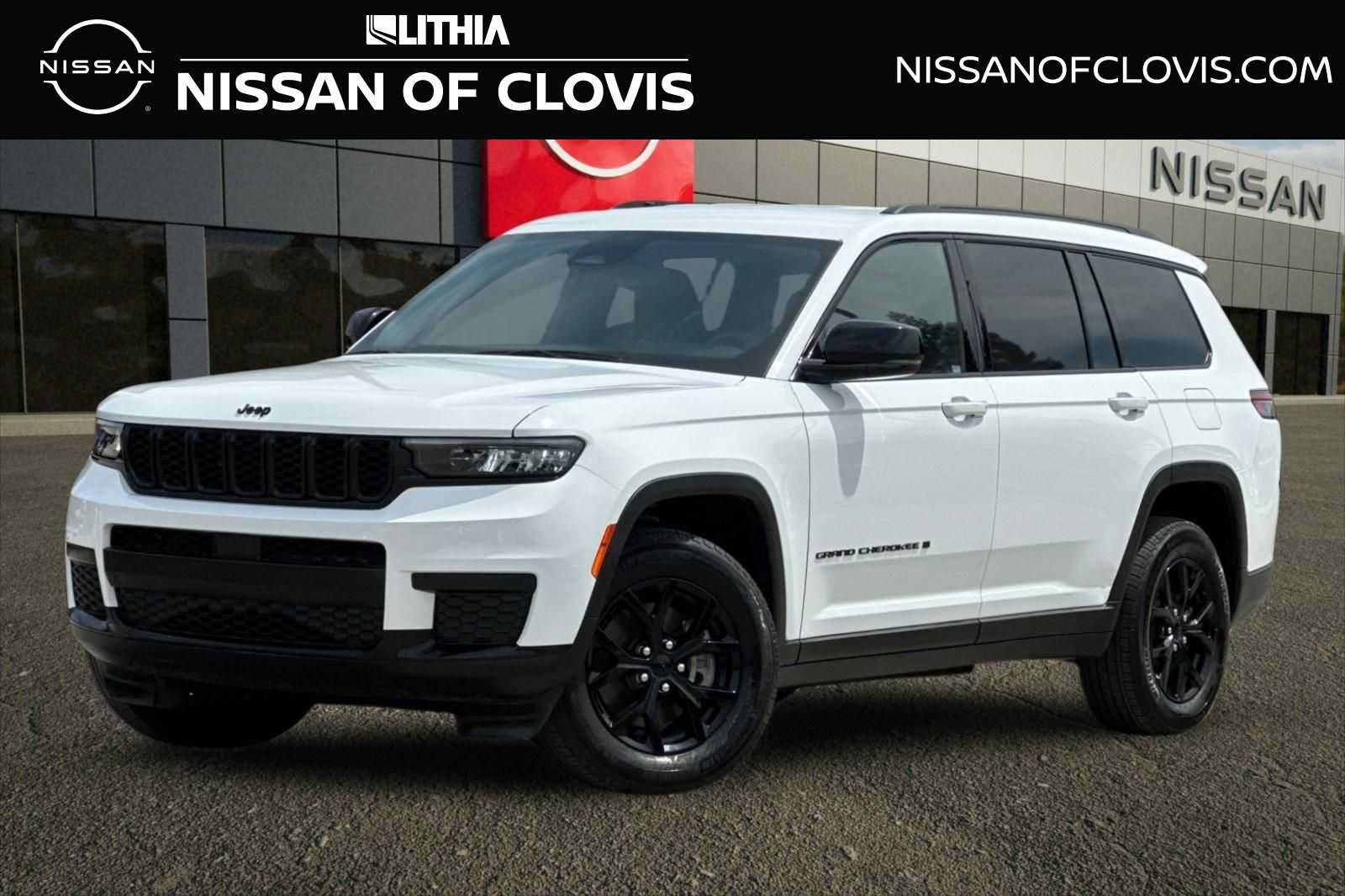 Used 2024 Jeep Grand Cherokee L Laredo RWD image 1