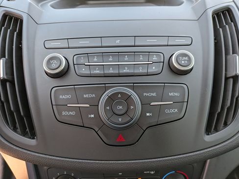 Used 2019 Ford Escape S image 25