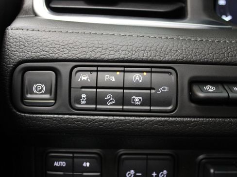Used 2022 GMC Yukon Denali w/ Max Trailering Package AWD/4WD image 39