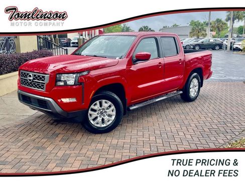 Used 2022 Nissan Frontier SV image 1