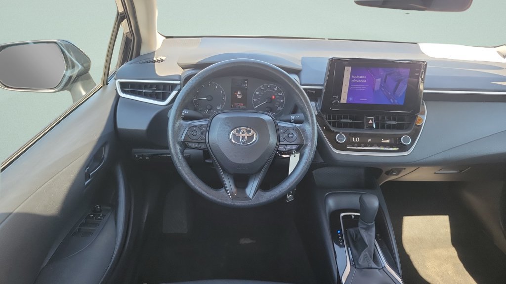 Used 2025 Toyota Corolla LE FWD image 11