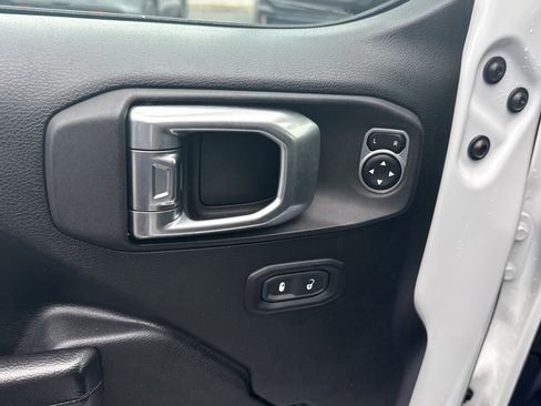 Used 2020 Jeep Wrangler Unlimited Sport AWD/4WD image 17