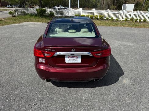 Used 2016 Nissan Maxima Platinum image 5