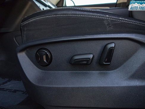 Used 2019 Volkswagen Atlas SE w/ Panoramic Sunroof Package image 12