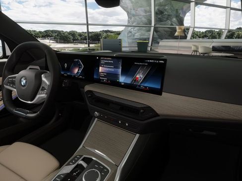 New 2026 BMW 330i xDrive Sedan w/ Premium Package image 41