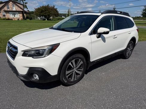 Used 2018 Subaru Outback 2.5i Limited AWD/4WD image 1