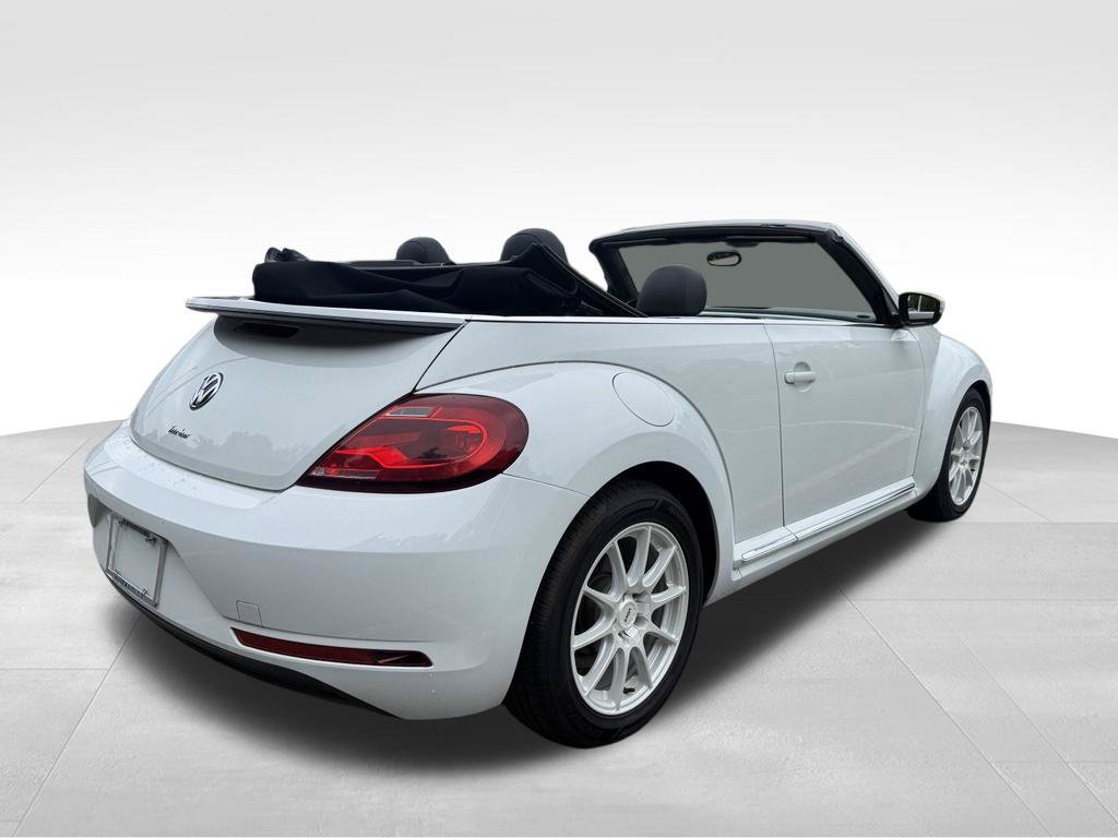 Used 2018 Volkswagen Beetle 2.0T S FWD image 6