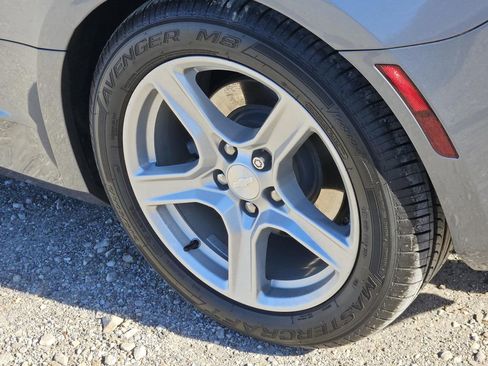 Used 2021 Chevrolet Camaro LT image 7