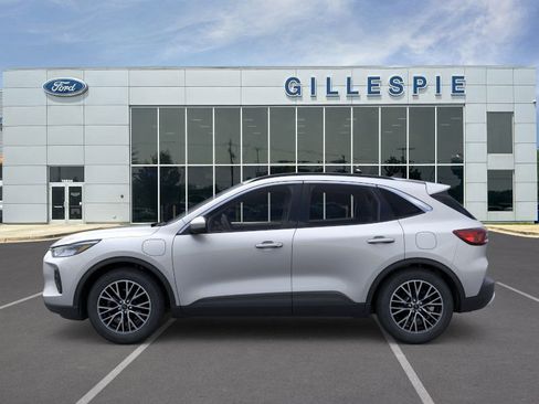 New 2024 Ford Escape SE image 3