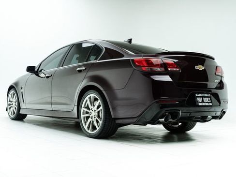 Used 2015 Chevrolet SS image 18