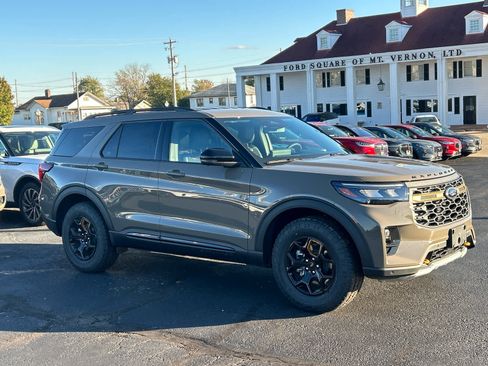 New 2026 Ford Explorer Tremor w/ Tremor Convenience Package image 4