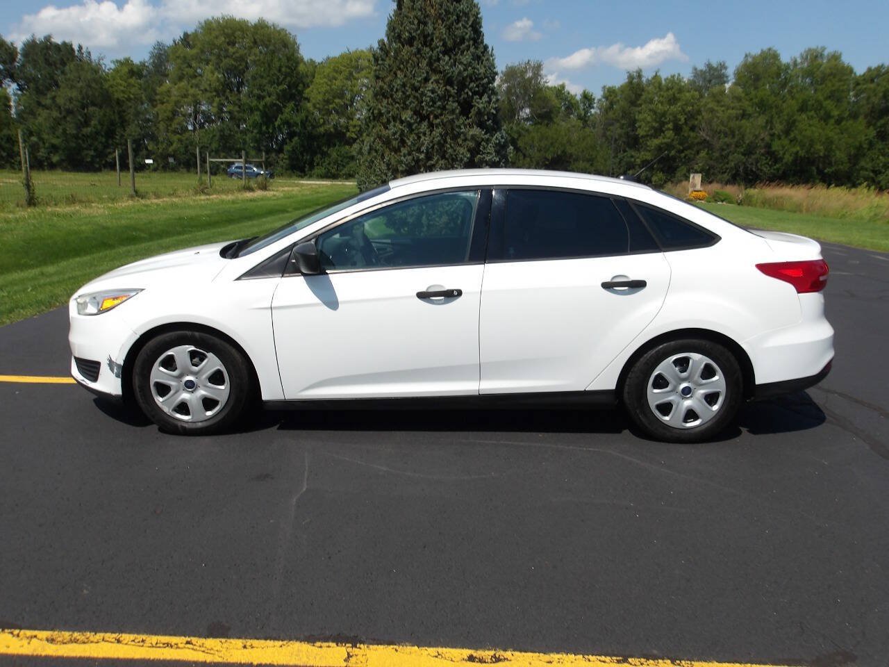 Used 2016 Ford Focus S FWD image 9
