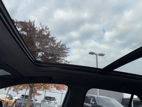 Used 2024 Honda Prologue Touring image 21