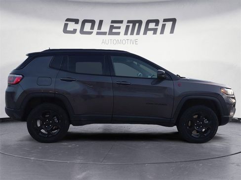 Used 2024 Jeep Compass Trailhawk w/ Trailhawk Convenience Group image 6