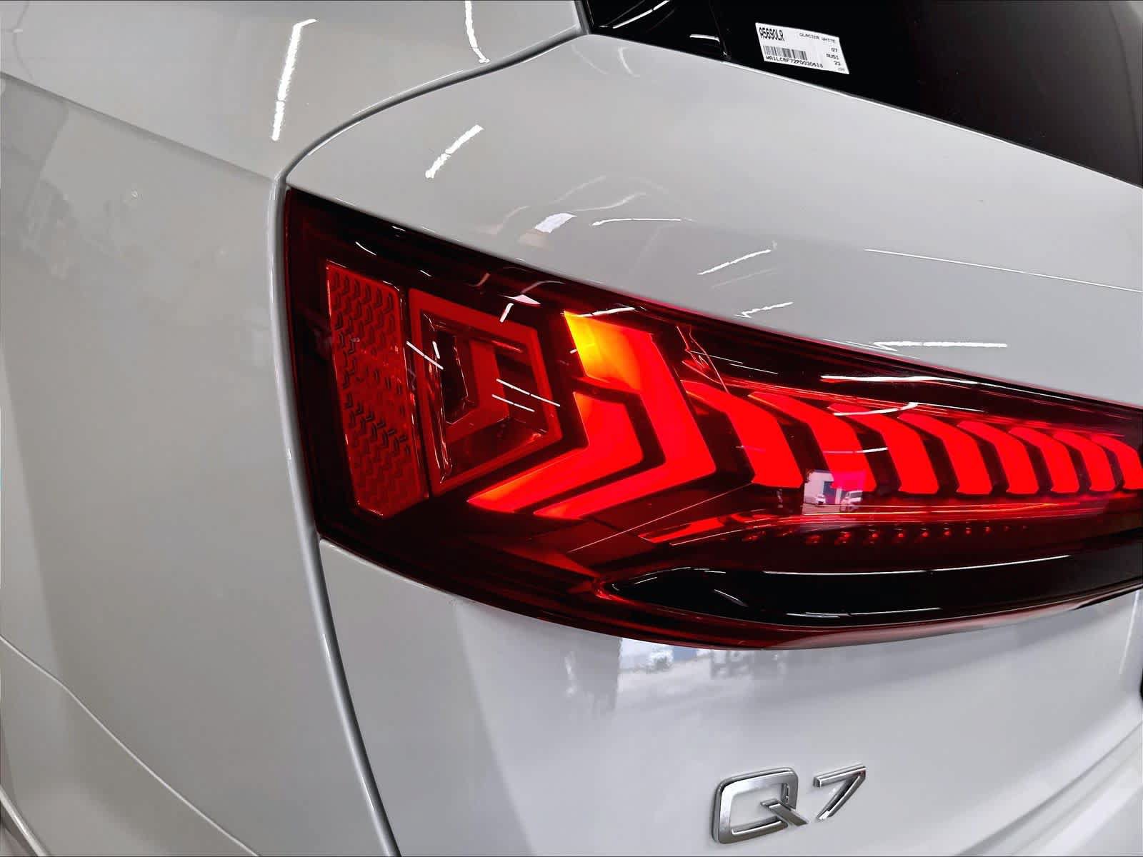 Used 2023 Audi Q7 2.0T Premium Plus AWD/4WD image 31