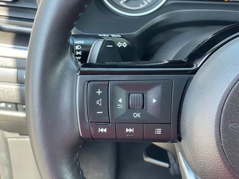 Certified 2023 Nissan Rogue SV w/ SV Premium B Package AWD/4WD image 18
