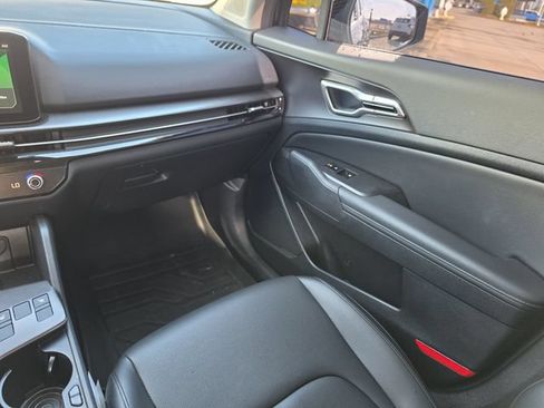 Used 2026 Kia Sportage EX w/ EX Panorama Roof Package FWD image 10