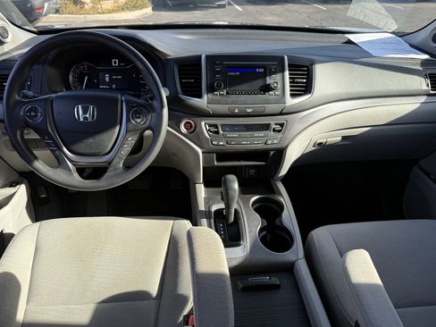 Used 2018 Honda Pilot LX image 18