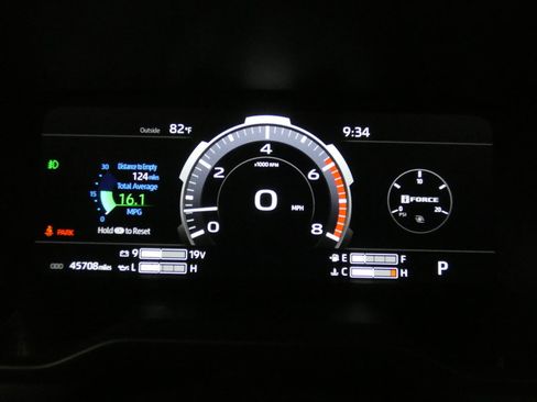 Used 2023 Toyota Tundra Platinum AWD/4WD image 23
