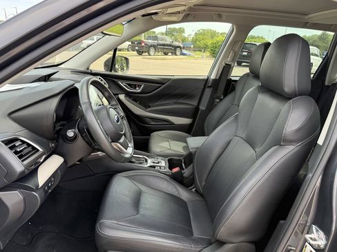 Used 2023 Subaru Forester Limited AWD/4WD image 7