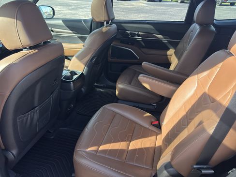 Used 2022 Kia Telluride SX w/ SX Prestige Package image 7