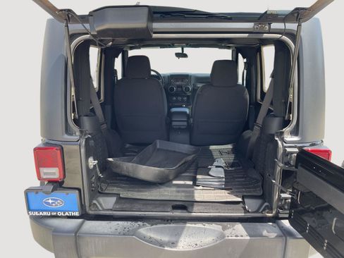 Used 2017 Jeep Wrangler Sport w/ Quick Order Package 24S AWD/4WD image 6
