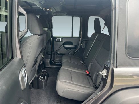 Used 2021 Jeep Wrangler Unlimited Sport image 12