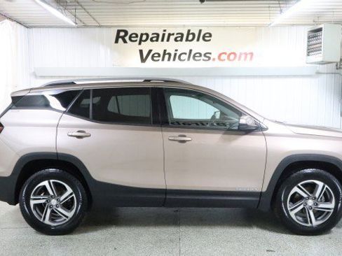 Used 2018 GMC Terrain SLT image 4