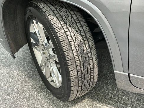 Used 2021 Chevrolet Traverse High Country AWD/4WD image 32