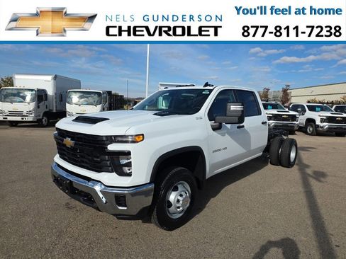 New 2026 Chevrolet Silverado 3500 W/T w/ WT Convenience Package AWD/4WD image 2