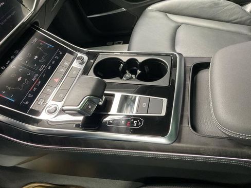 Used 2023 Audi Q8 Premium Plus AWD/4WD image 21