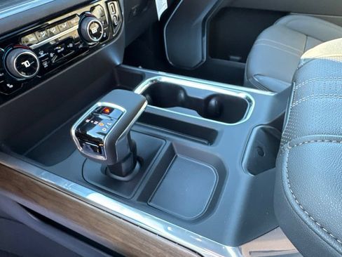New 2026 Chevrolet Silverado 1500 High Country AWD/4WD image 24
