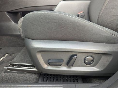 Certified 2023 Nissan Rogue SV image 12