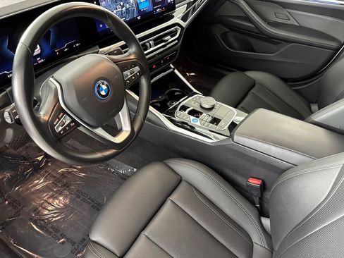 Certified 2023 BMW i4 eDrive35 RWD image 4