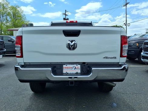 Used 2024 RAM 2500 Tradesman w/ Chrome Appearance Group AWD/4WD image 18