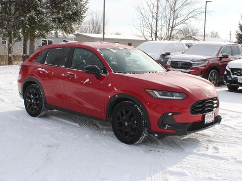 Certified 2023 Honda HR-V Sport image 3