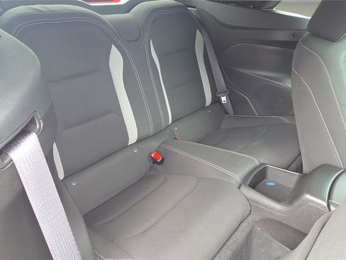 Used 2024 Chevrolet Camaro LT w/ Technology Package image 17