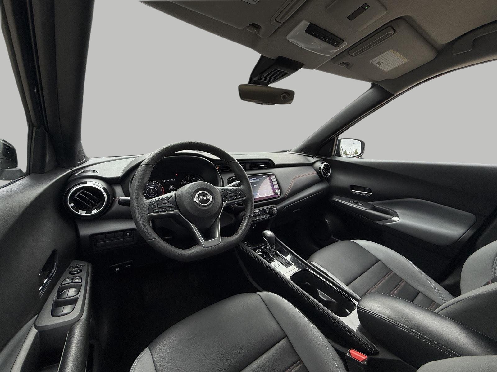Used 2023 Nissan Kicks SR w/ SR Premium Package FWD image 23