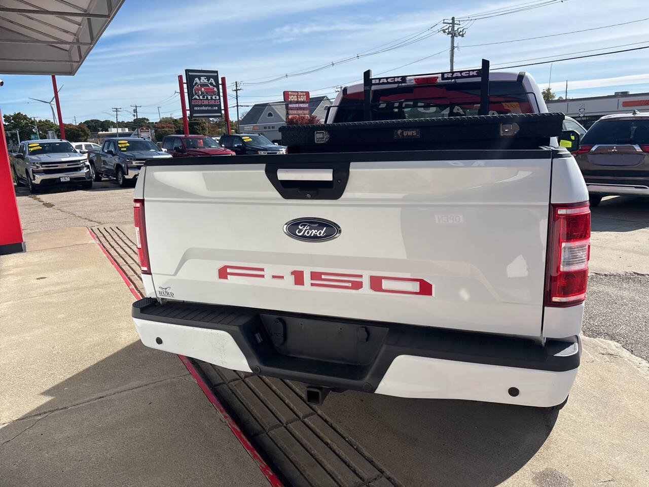 Used 2018 Ford F150 XLT w/ Equipment Group 302A Luxury AWD/4WD image 5