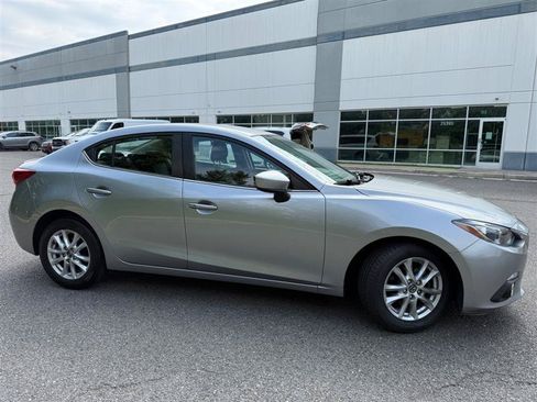 Used 2014 MAZDA MAZDA3 i Touring w/ Technology Package FWD image 14