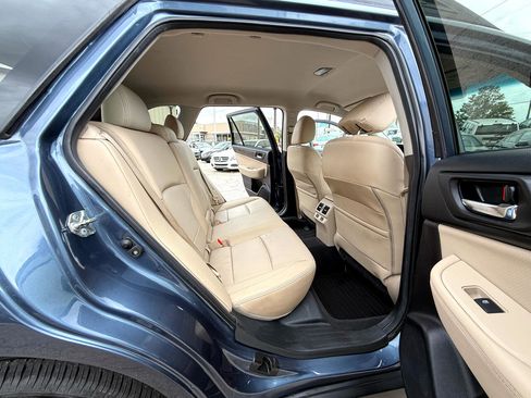 Used 2016 Subaru Outback 2.5i Limited w/ Popular Package #4 image 42