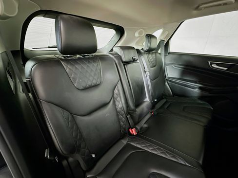 Used 2024 Ford Edge Titanium image 25