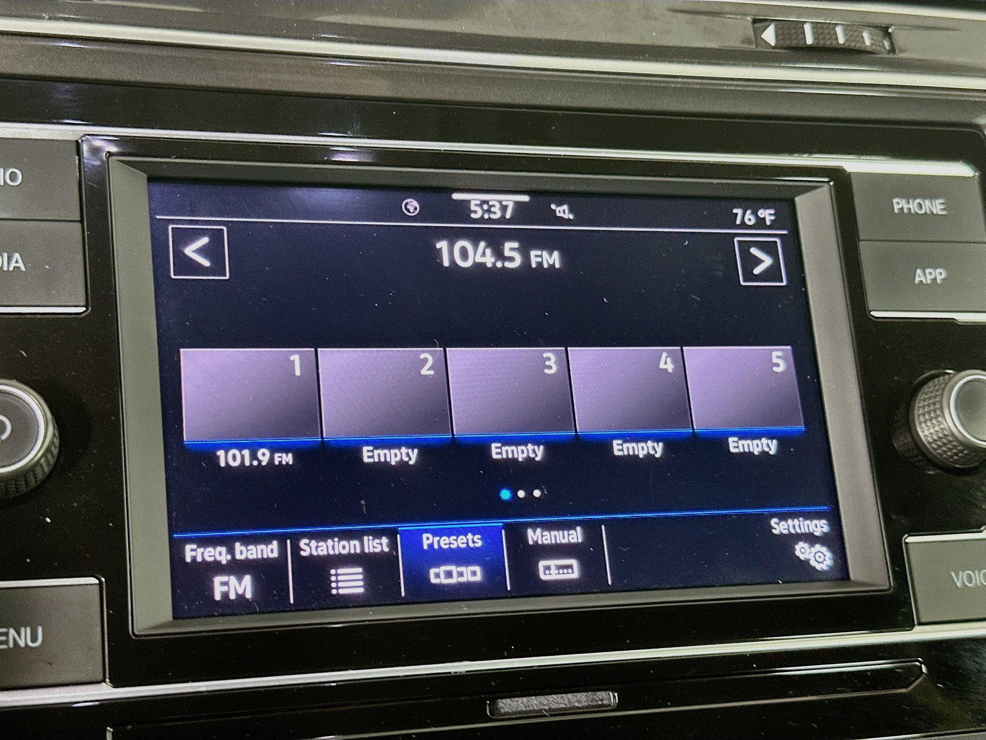 Used 2024 Volkswagen Tiguan S FWD image 19