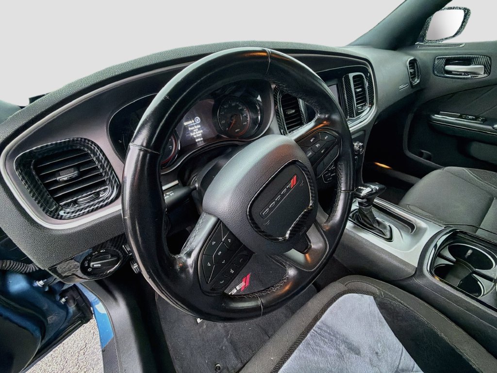Used 2020 Dodge Charger SXT w/ Blacktop Package RWD image 11